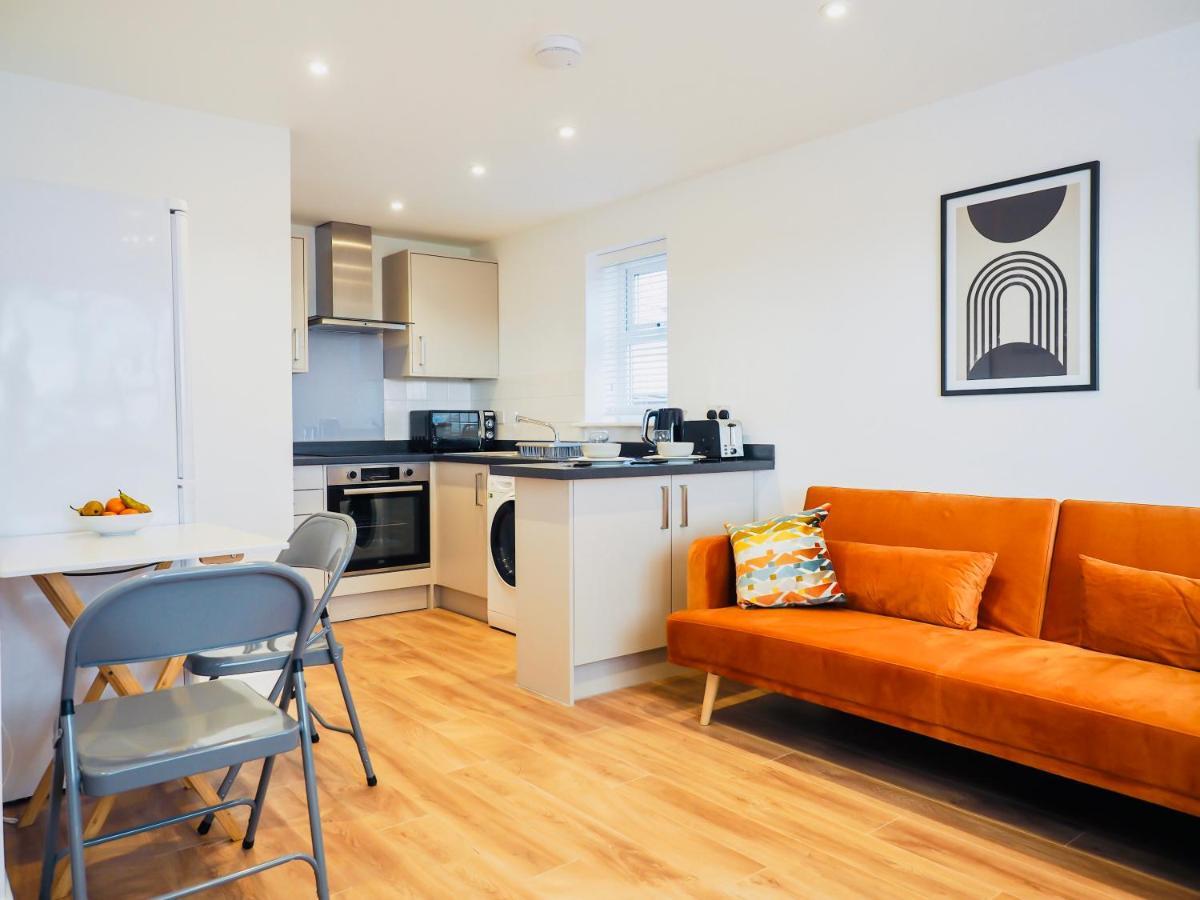 Private Parking Stylish Great Location Apartman Guildford Kültér fotó