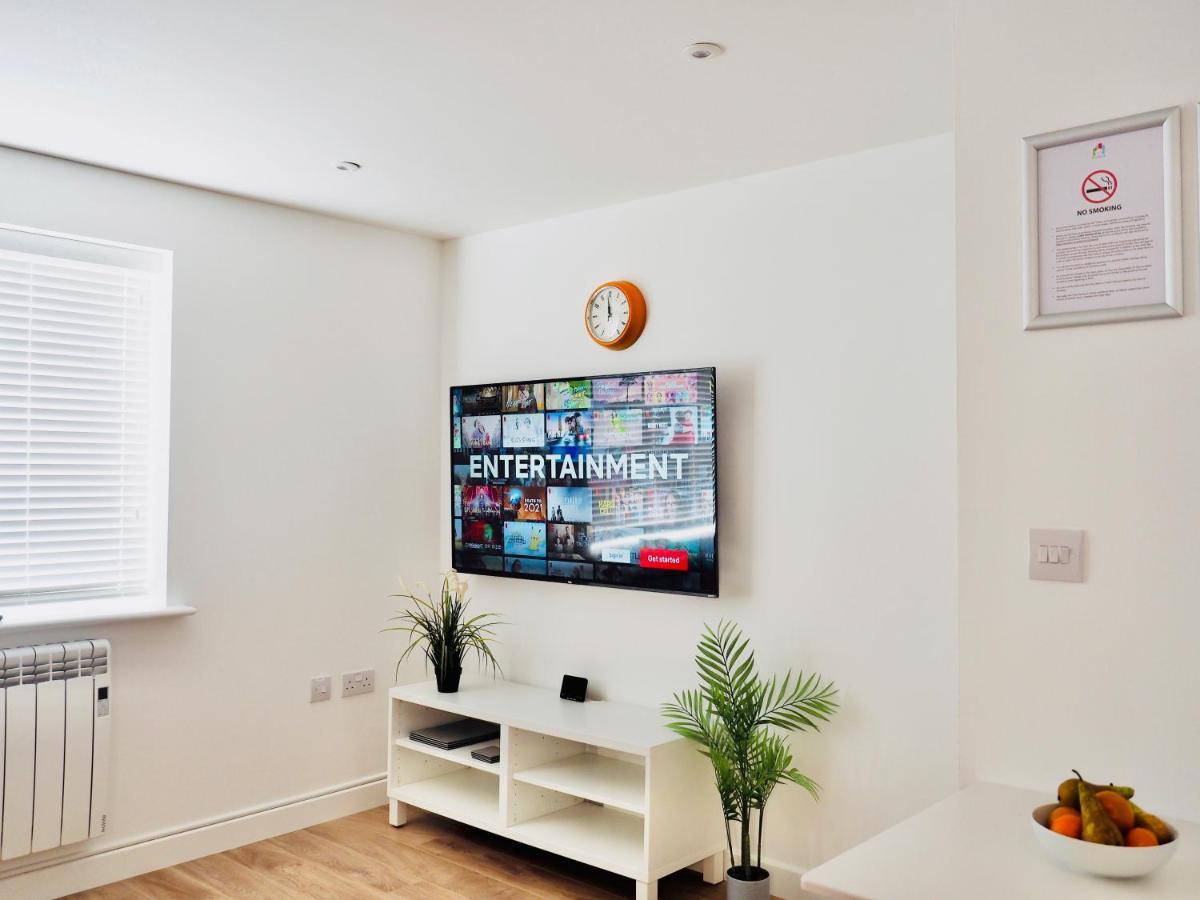 Private Parking Stylish Great Location Apartman Guildford Kültér fotó