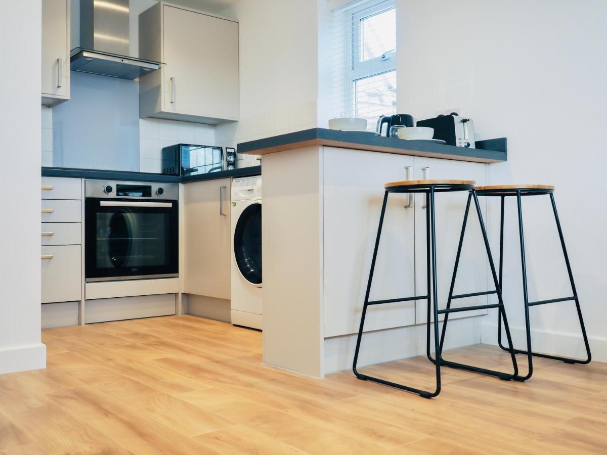 Private Parking Stylish Great Location Apartman Guildford Kültér fotó